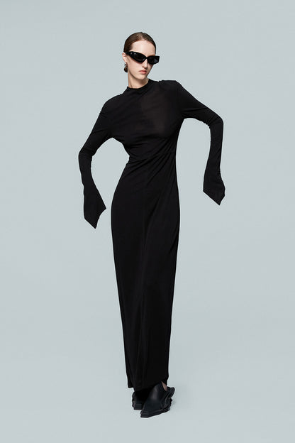 Shoulder lifting slim fitting dress