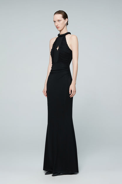 Four-pointed star-hollowed pleated halter dress