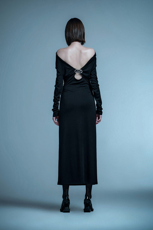 Stand-up pleated long skirt with hollow back
