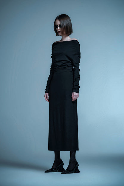 Stand-up pleated long skirt with hollow back