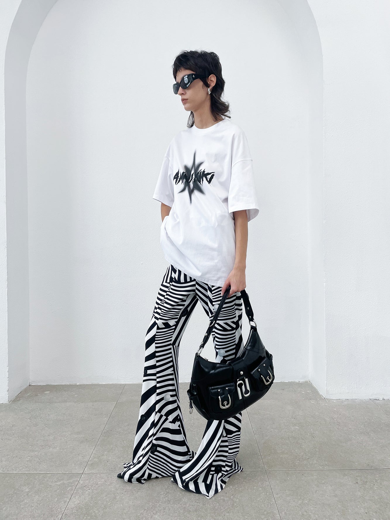 Spiked four-pointed star print loose T-shirt