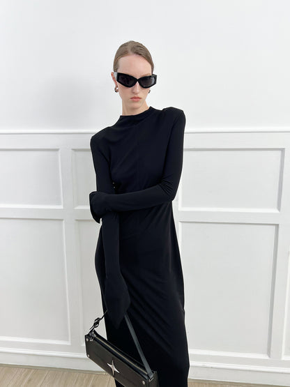 Shoulder lifting slim fitting dress
